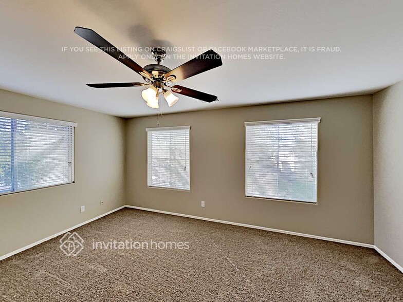 Building Photo - 10054 E Impala Ave