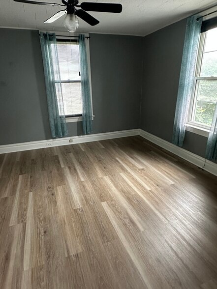 Building Photo - 151 Elm St