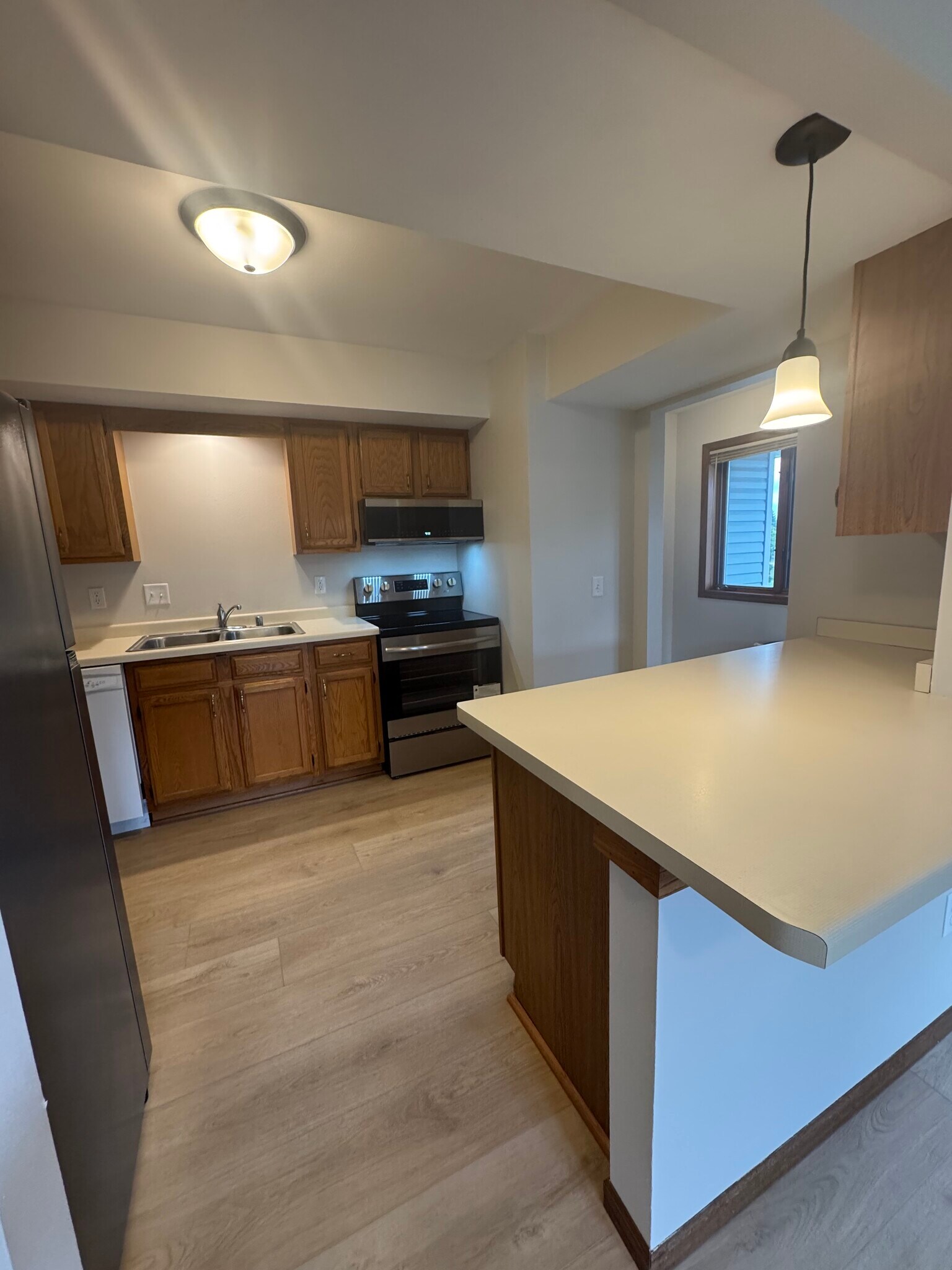 Kitchen - 18 Stonehaven Dr