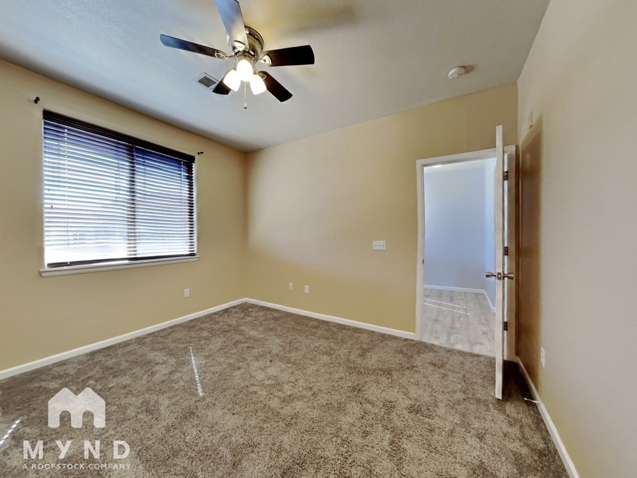 Building Photo - 803 E 98th Ave