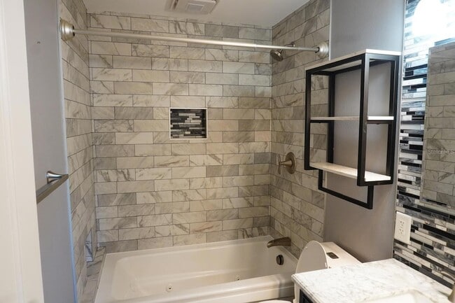 Building Photo - 668 Georgia Ave