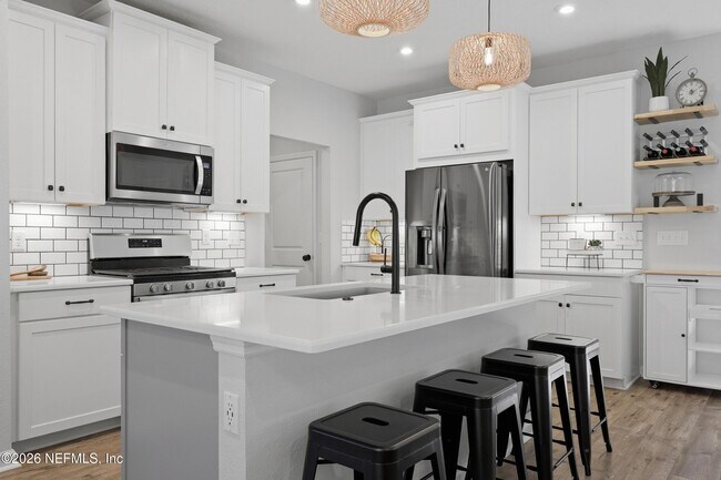 Building Photo - 184 Dahlia Falls Dr
