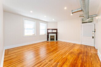 Building Photo - 911 Galveston Ave