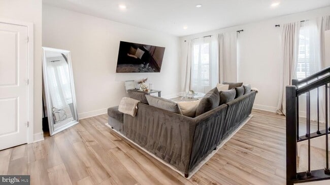 Building Photo - 11042 Corvin Pl