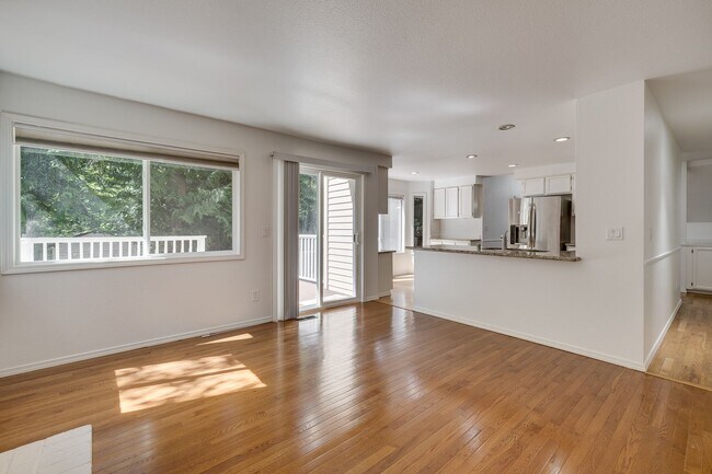 Building Photo - Updated 4 bed 2.5 bath in Sammamish!