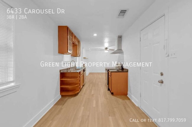 Building Photo - 6433 Carousel Dr