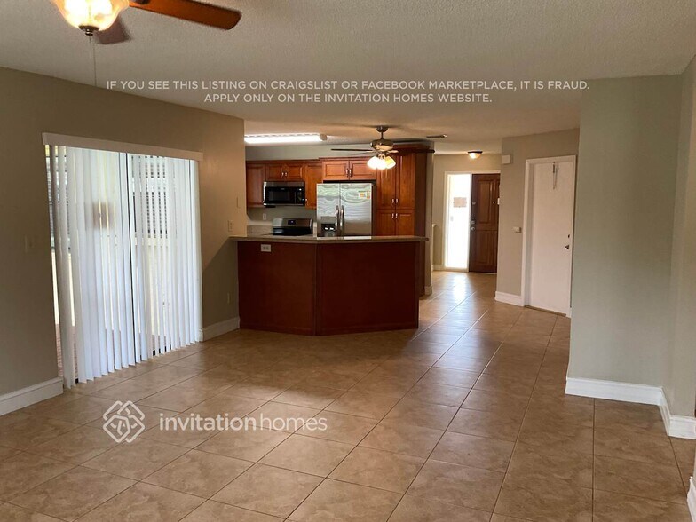 Building Photo - 11709 SW 50th Ct