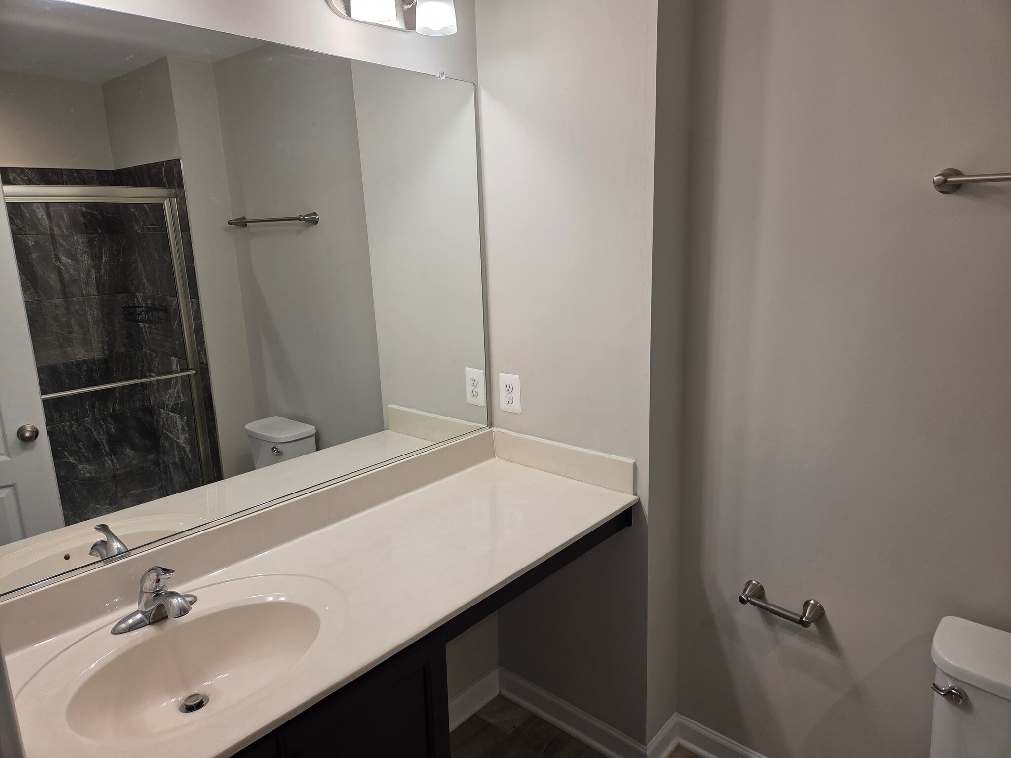 Primary bath - 128 Loblolly Dr