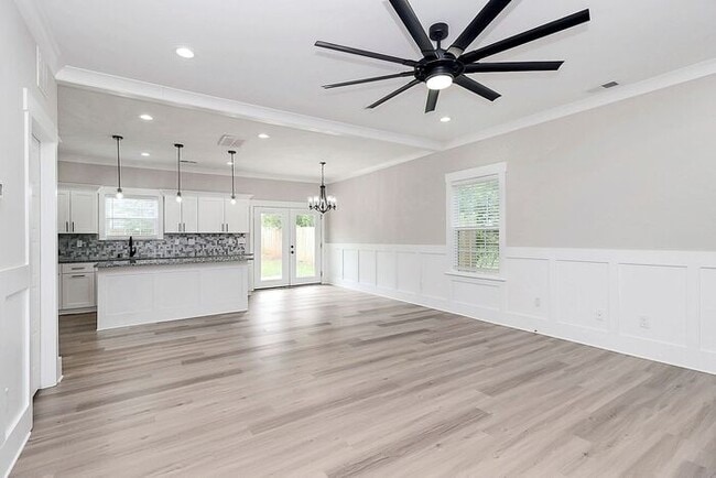 Building Photo - Stunning 3BD/2.5BA Home in Charlotte!