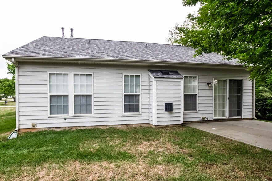 Building Photo - 6724 Mimosa St