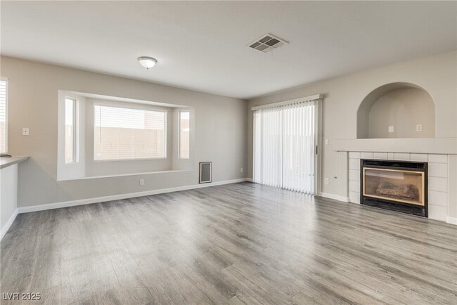 Building Photo - 7816 Calico Flower Ave