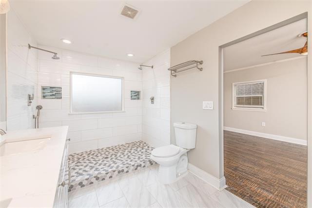 Building Photo - 5808 Locke Ave