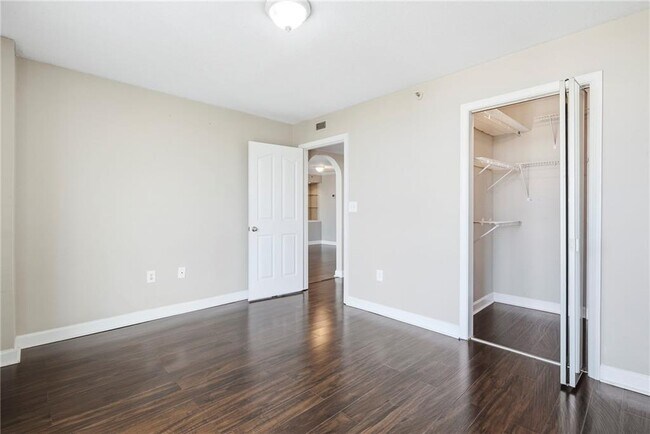 Building Photo - 2870 Pharr Ct S Northwest