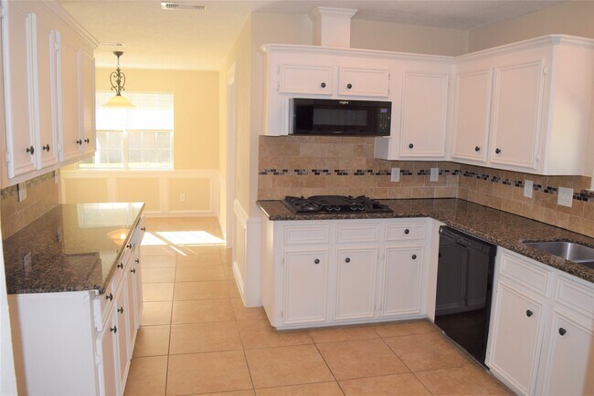 Building Photo - 6207 Northway Dr