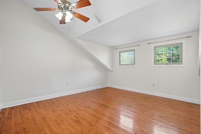 Building Photo - 237 South St