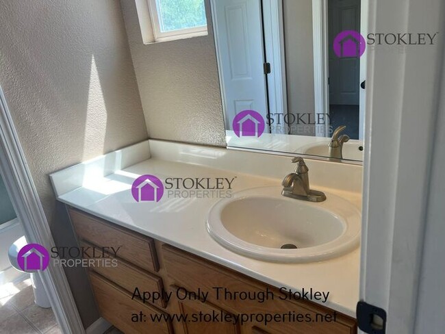 Building Photo - Stokley Properties Presents 123 Knights Bi...