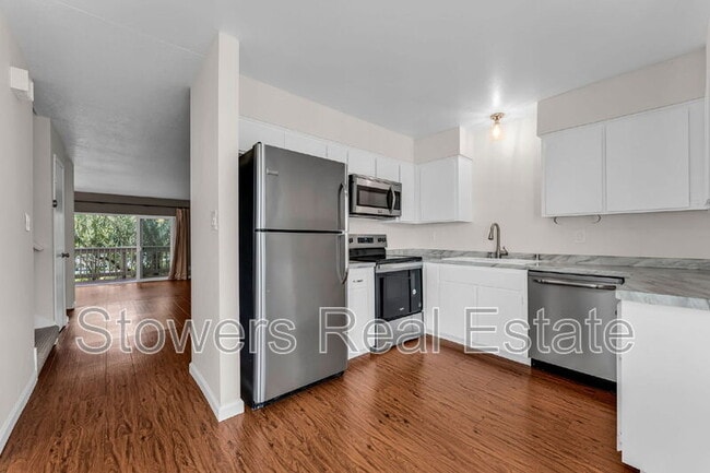 Building Photo - 503 Woodminster Dr