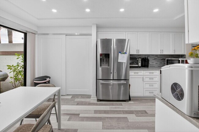 Building Photo - 7254 Clunie Pl