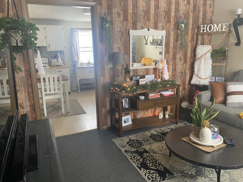 Building Photo - 6 McNally Terrace