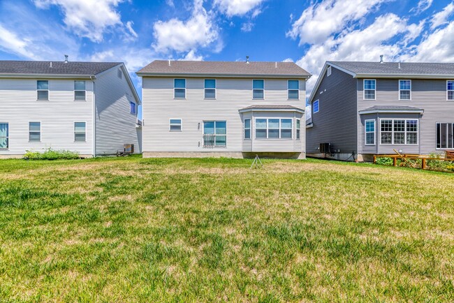 Building Photo - COMING SOON - Modern, Spacious Home in the Orchard Farm School District!