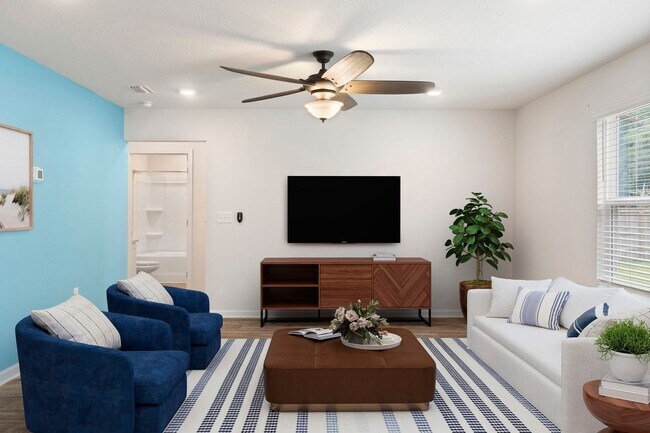Building Photo - Creative Charm Meets Modern Comfort in Thi...