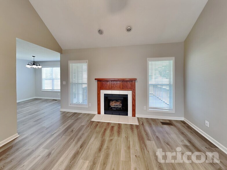 Building Photo - 775 Vera Dr