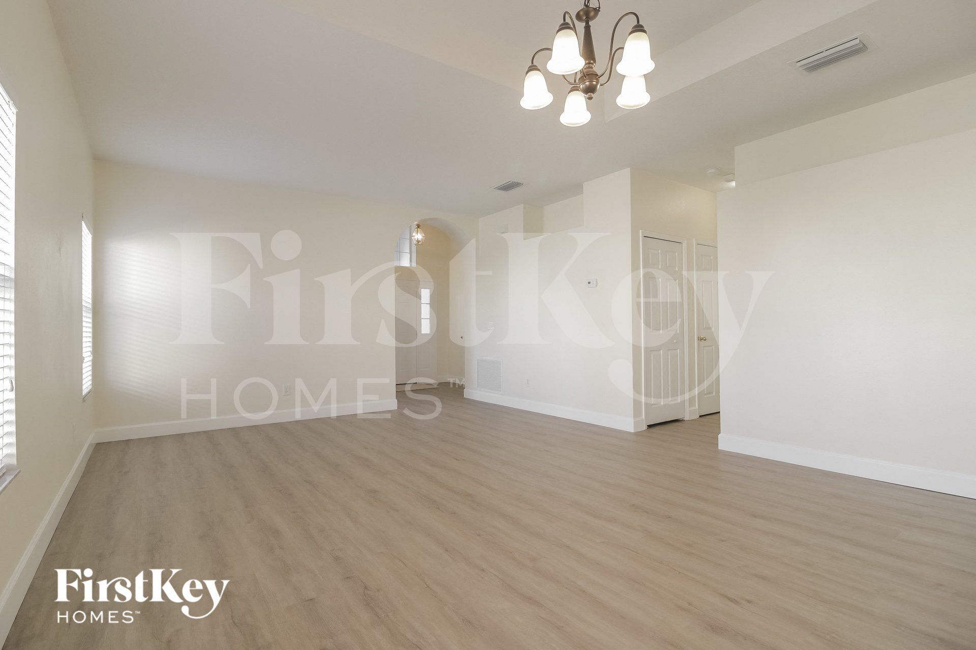 Building Photo - 12353 Accipiter Dr