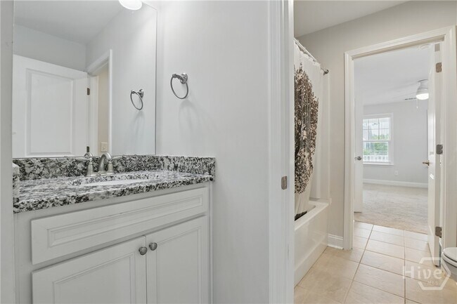 Building Photo - 29 Franklin Cut