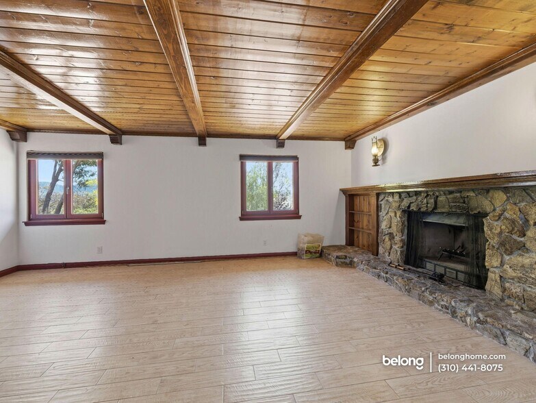 Building Photo - 35640 Dormer Rd