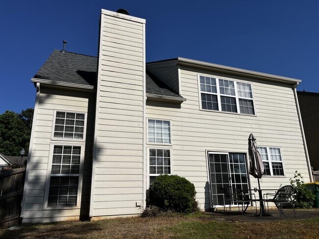 Building Photo - 577 Ashland Pkwy