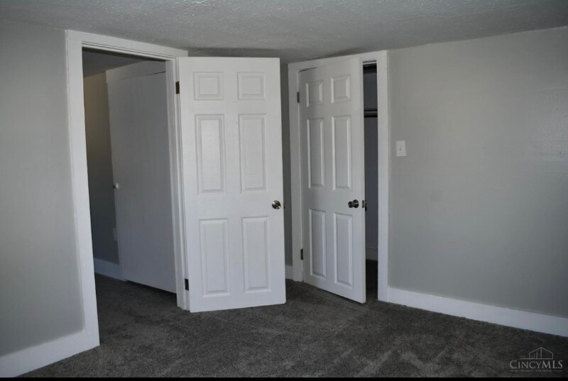 Building Photo - 150 E North St