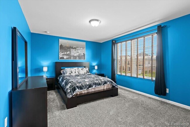 Building Photo - 49645 Hartwick Dr