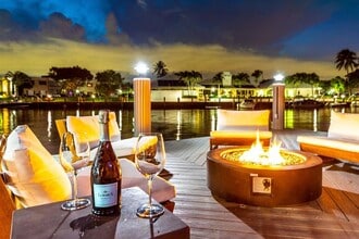 Building Photo - 6541 NE 20th Ave