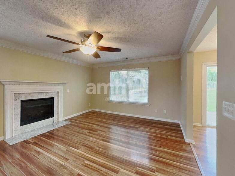 Building Photo - 329 Westminster Dr