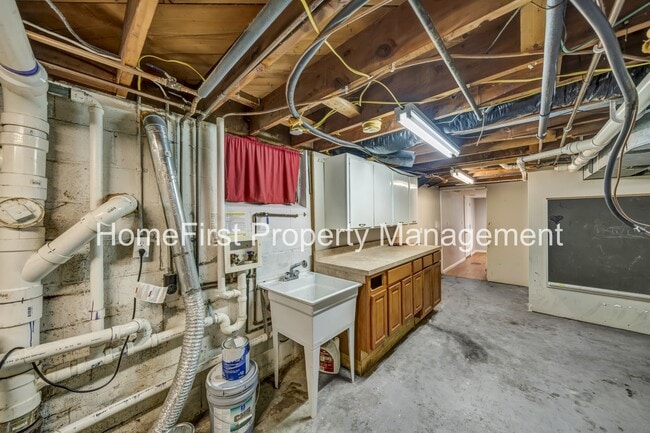 Building Photo - 122 Leimaur Dr