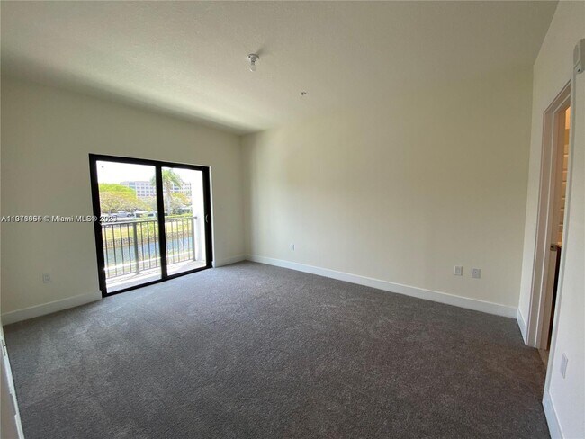 Building Photo - 8363 NW 41st St