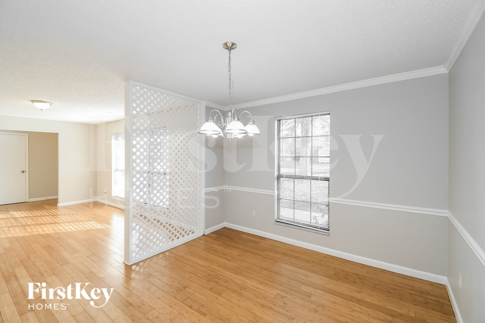 Building Photo - 2462 Ridgecrest Ave