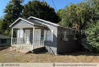 Building Photo - Fantastic on Fayette