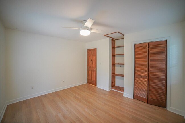 Building Photo - 2020 Cynthia Dr