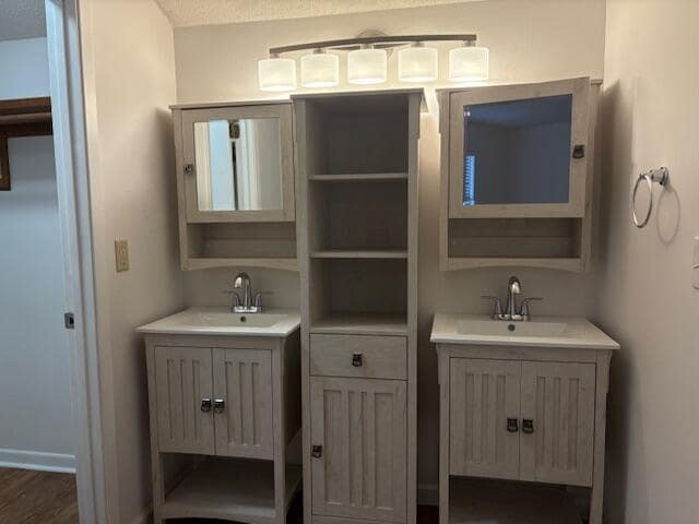 Building Photo - 519 Nutmeg Ave