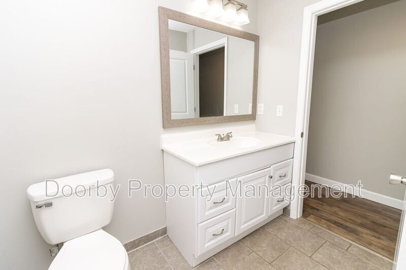 Building Photo - 3629 Thrushwood Dr