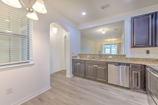 Building Photo - 5116 Bay Isle Cir