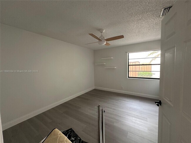Building Photo - 13174 La Lique Ct