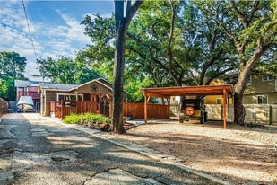 Building Photo - 4521 Merle Dr