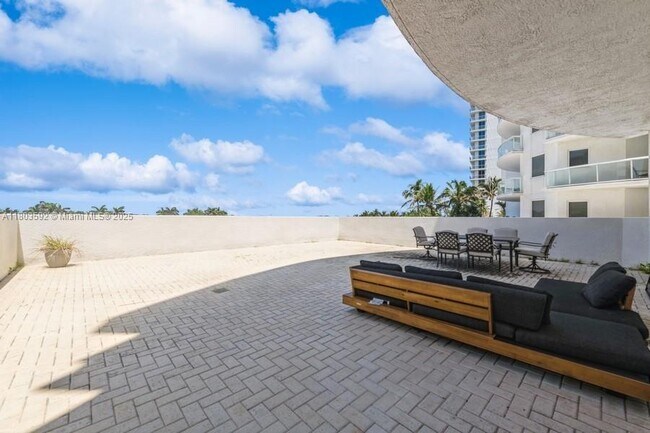Building Photo - 4600 N Ocean Dr