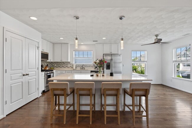 Building Photo - 207 Hearthstone Rch