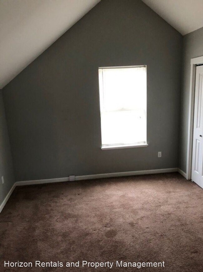 Building Photo - 2 br, 1 bath House - 4330 SE Harborton