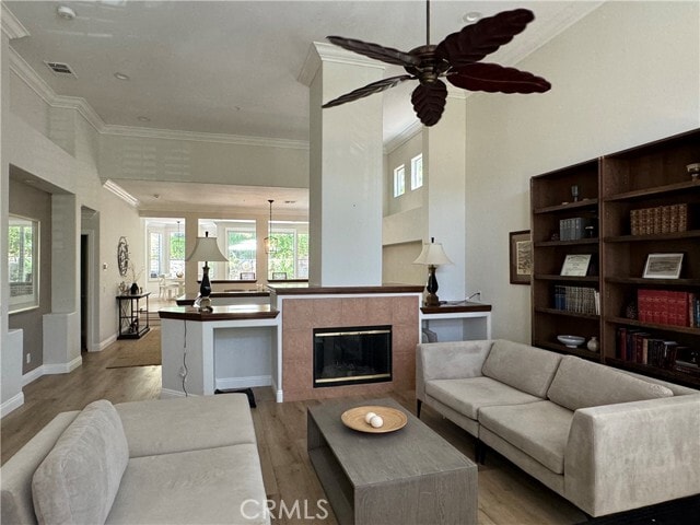 Building Photo - 440 S San Vicente Ln