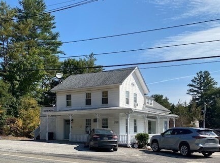 Building Photo - 531 Summer St