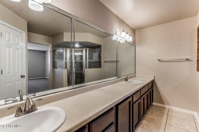 Building Photo - 3132 Tierra Bowles Dr